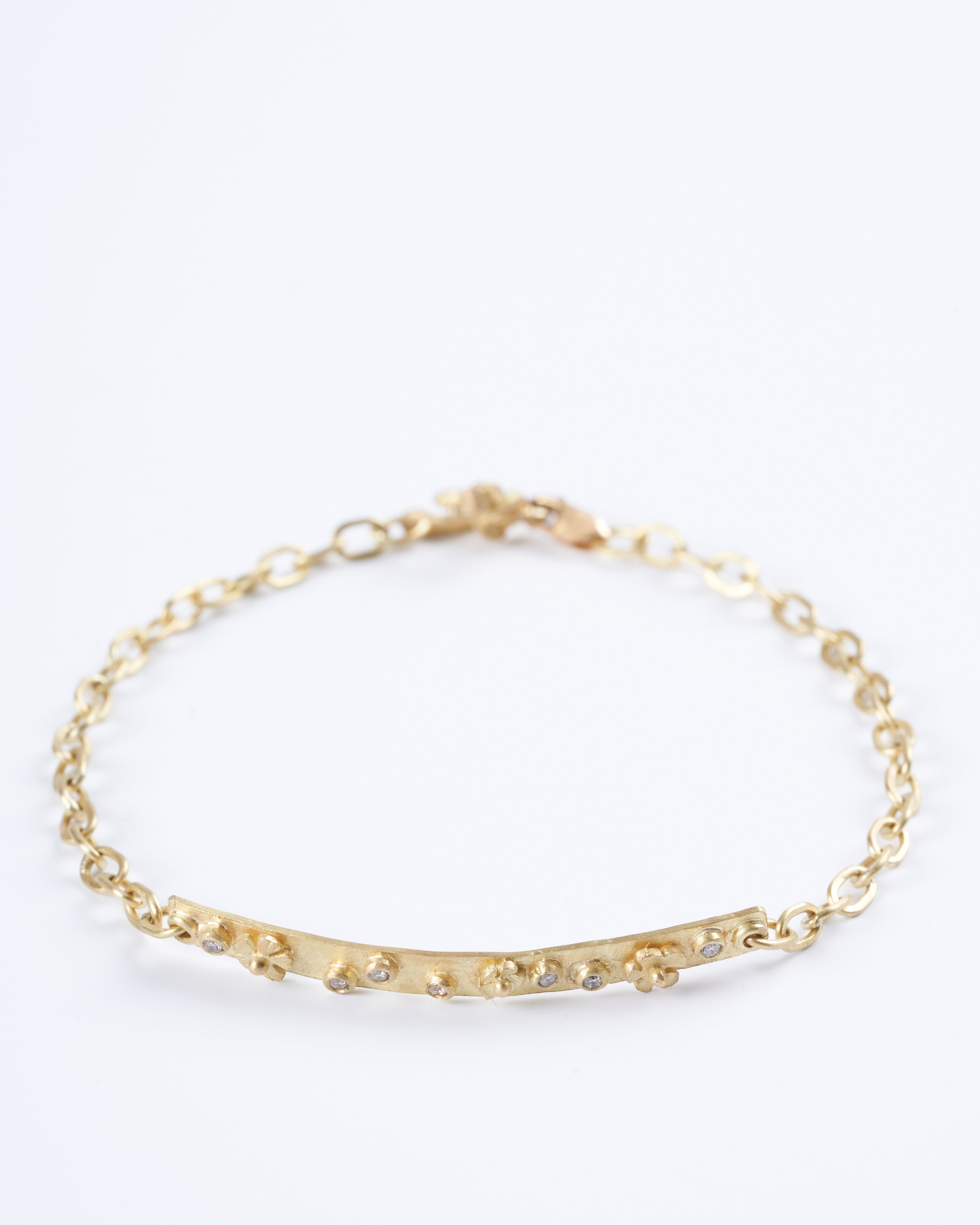 lene vibe, 18k yellow gold and white diamonds