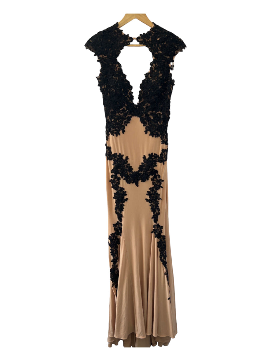 Jovani, Jovani Size 4 Nude & Black Cap Sleeve Flower Application Low Back Mesh Gown