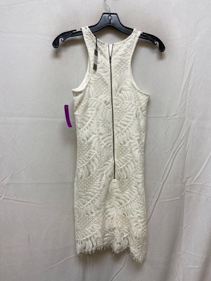 Lovers + Friends, Lovers + Friends Size XS White Cotton Blend Sleeveless Mini Lace Dress