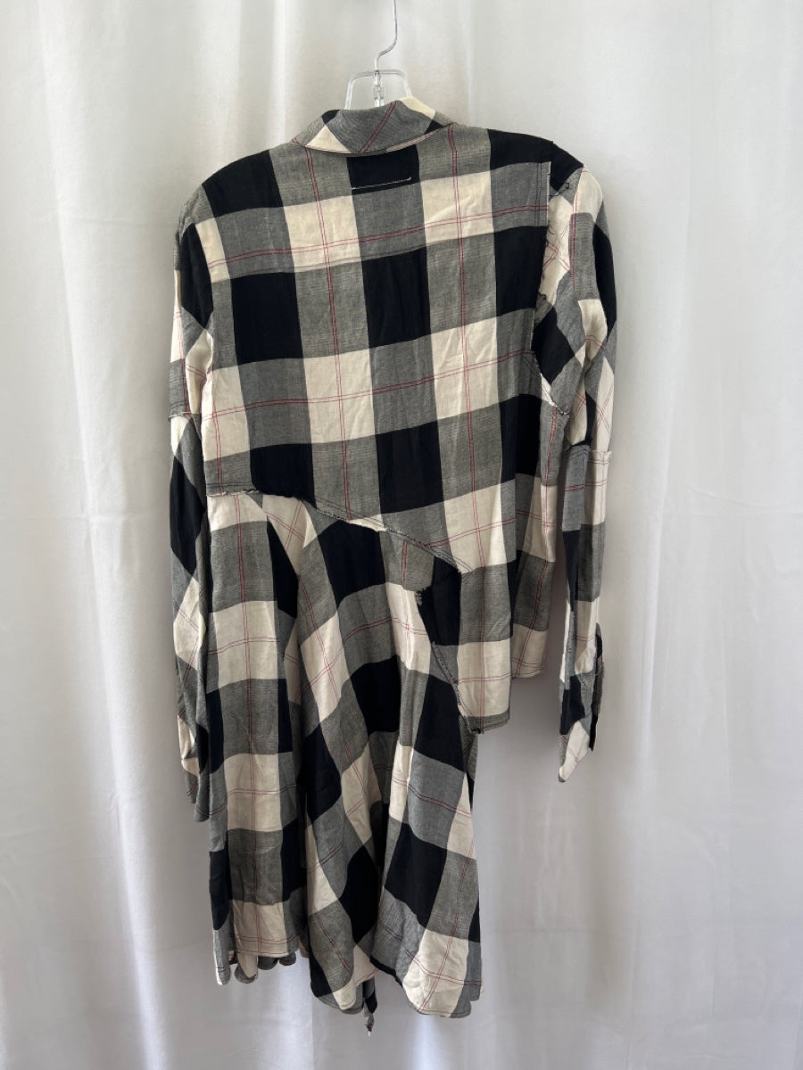 Maison Margiela, Maison Margiela Size 42 Black & Cream Cotton Button Down Plaid Asymmetric Top