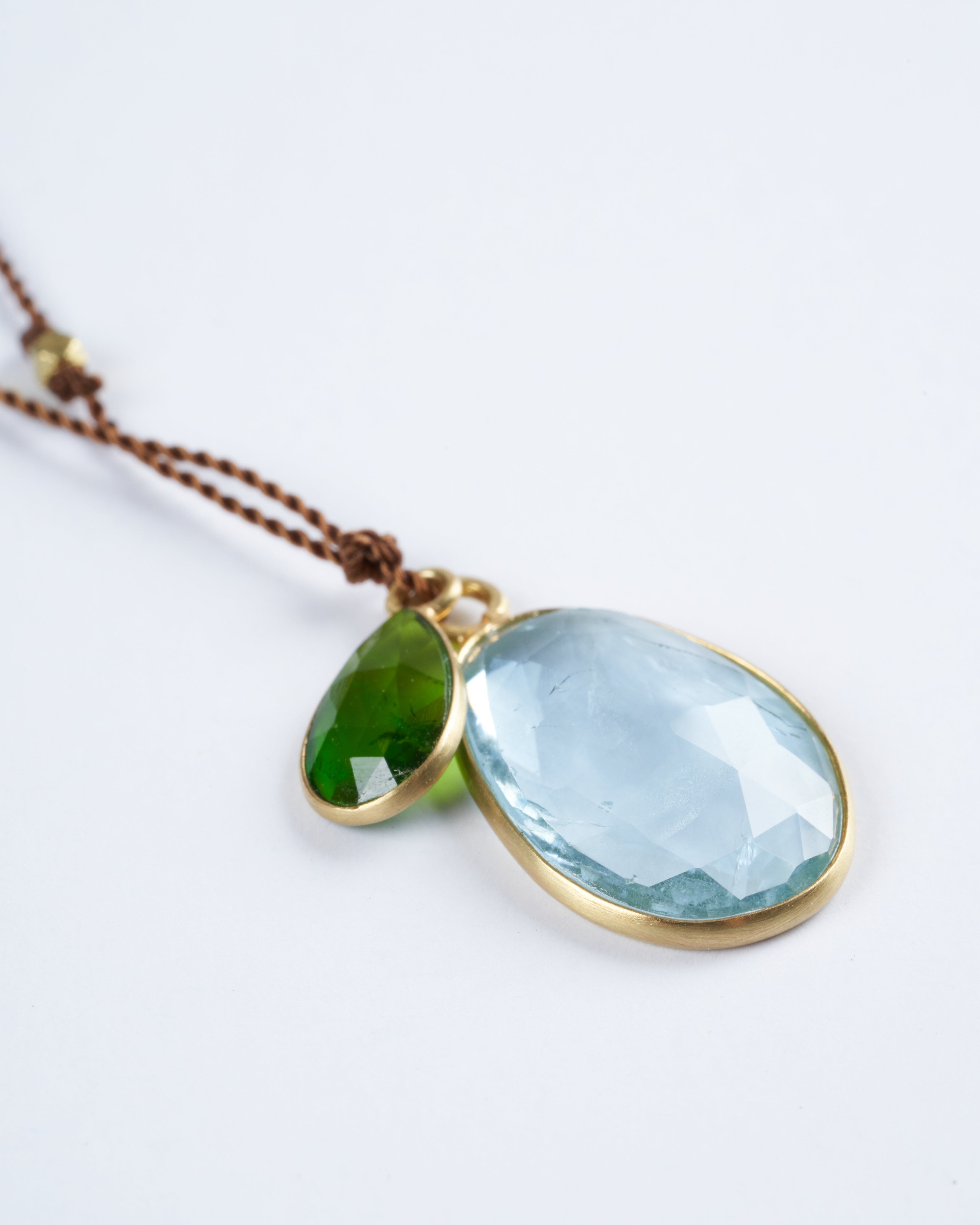 margaret solow, aquamarine & chromdiopside 18k - aquamarine