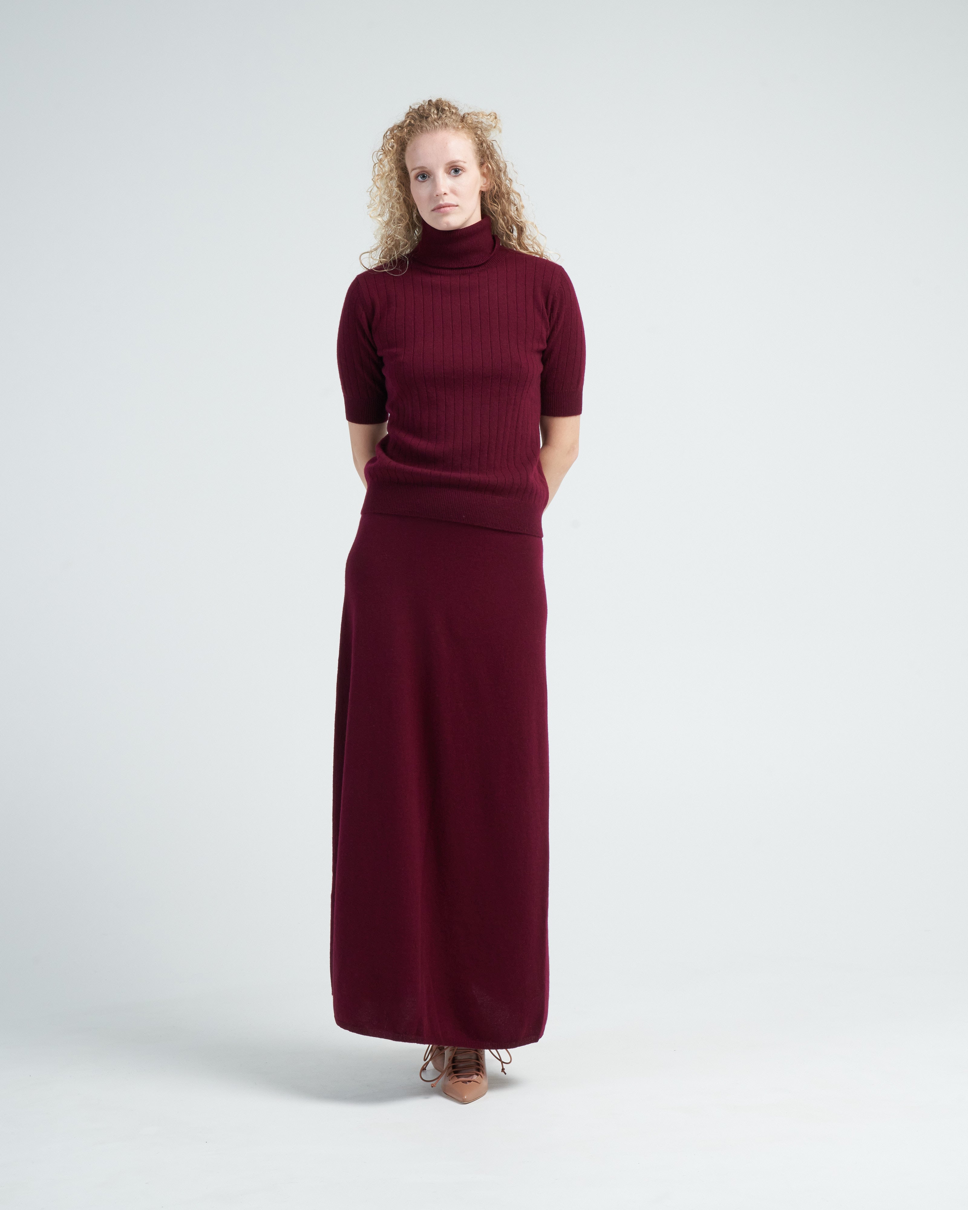 lisa yang, beca sweater - cherry