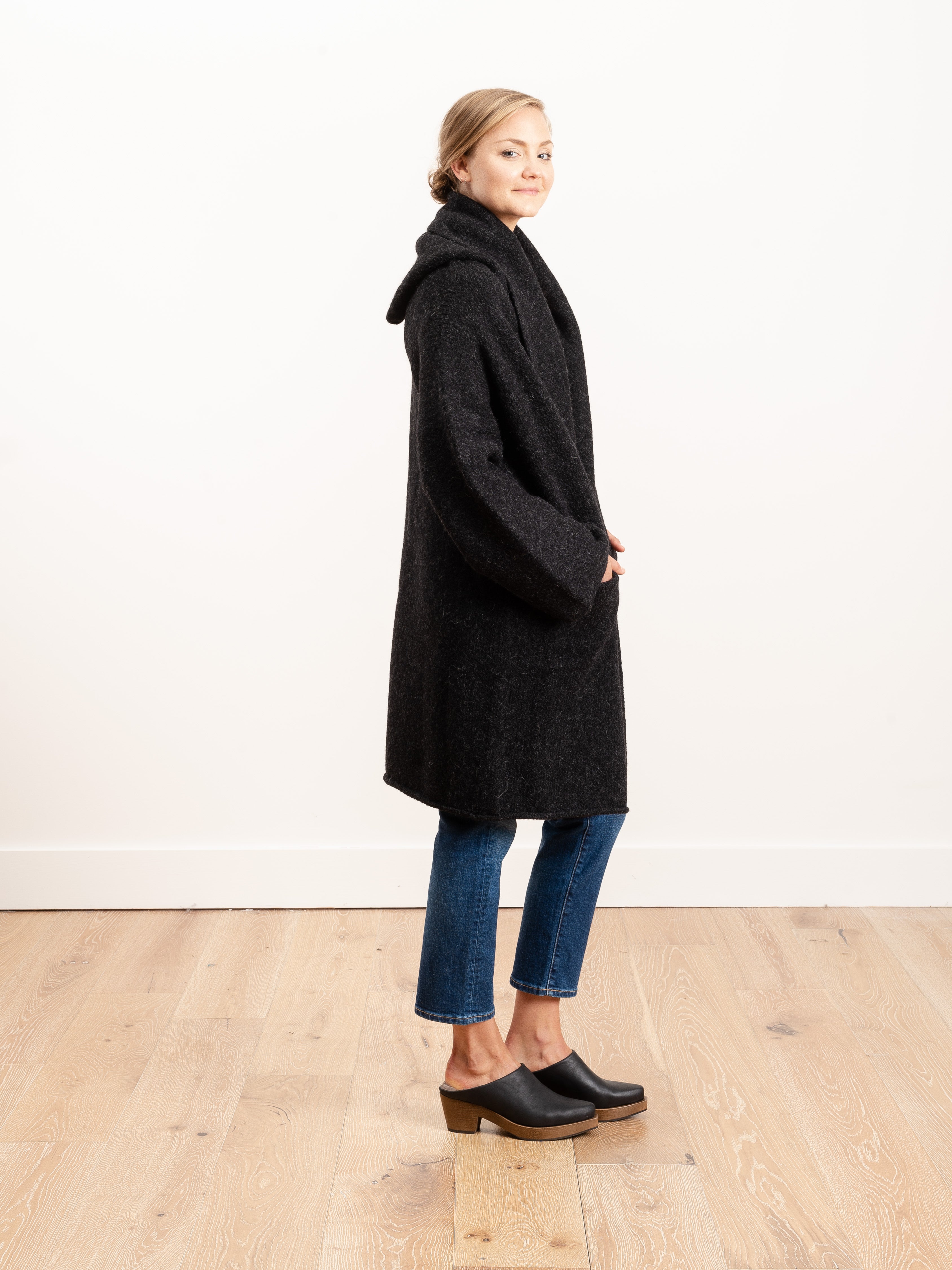 lauren manoogian, capote coat - black melange