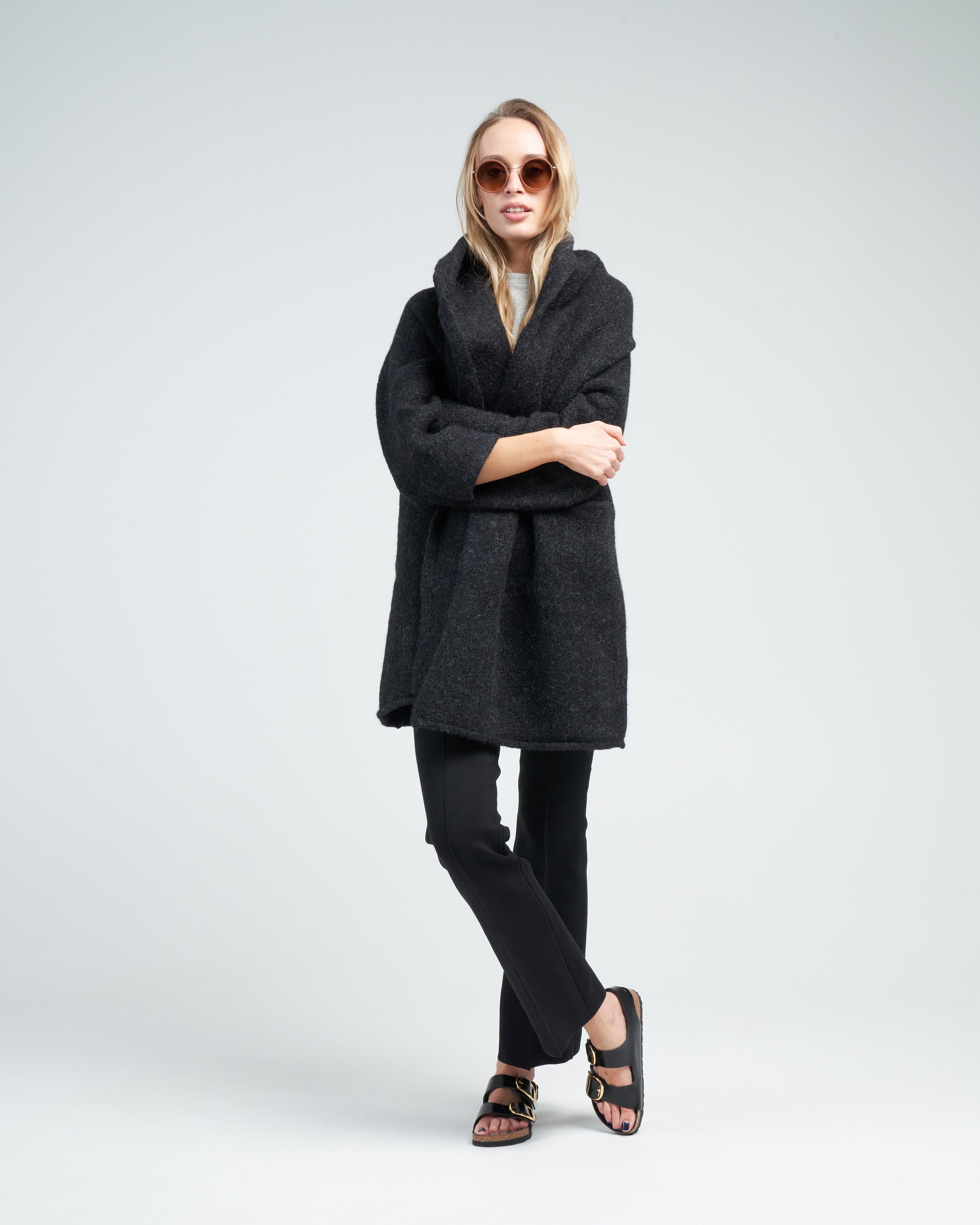 lauren manoogian, capote coat - black melange