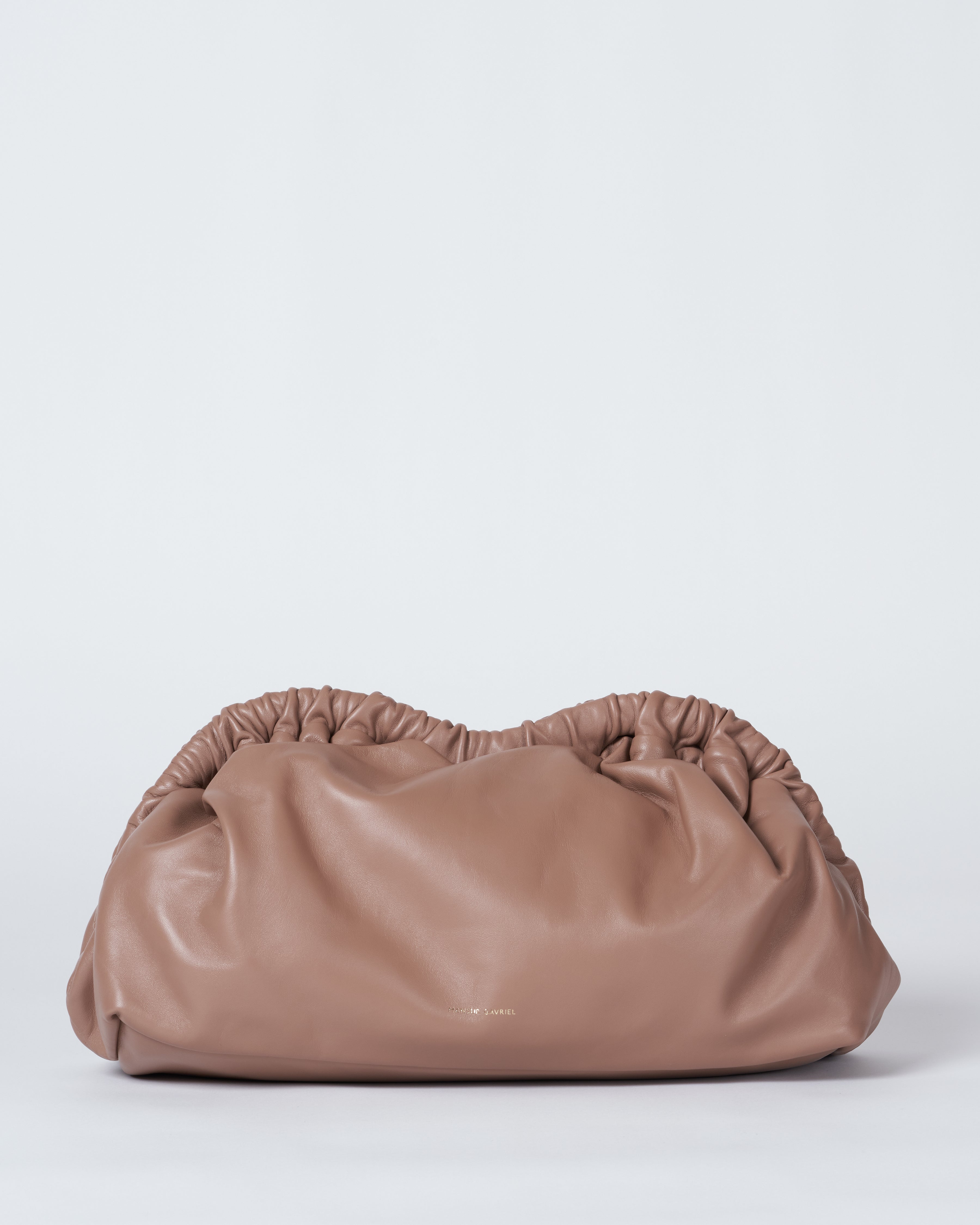 Mansur Gavriel, cloud clutch - biscotto