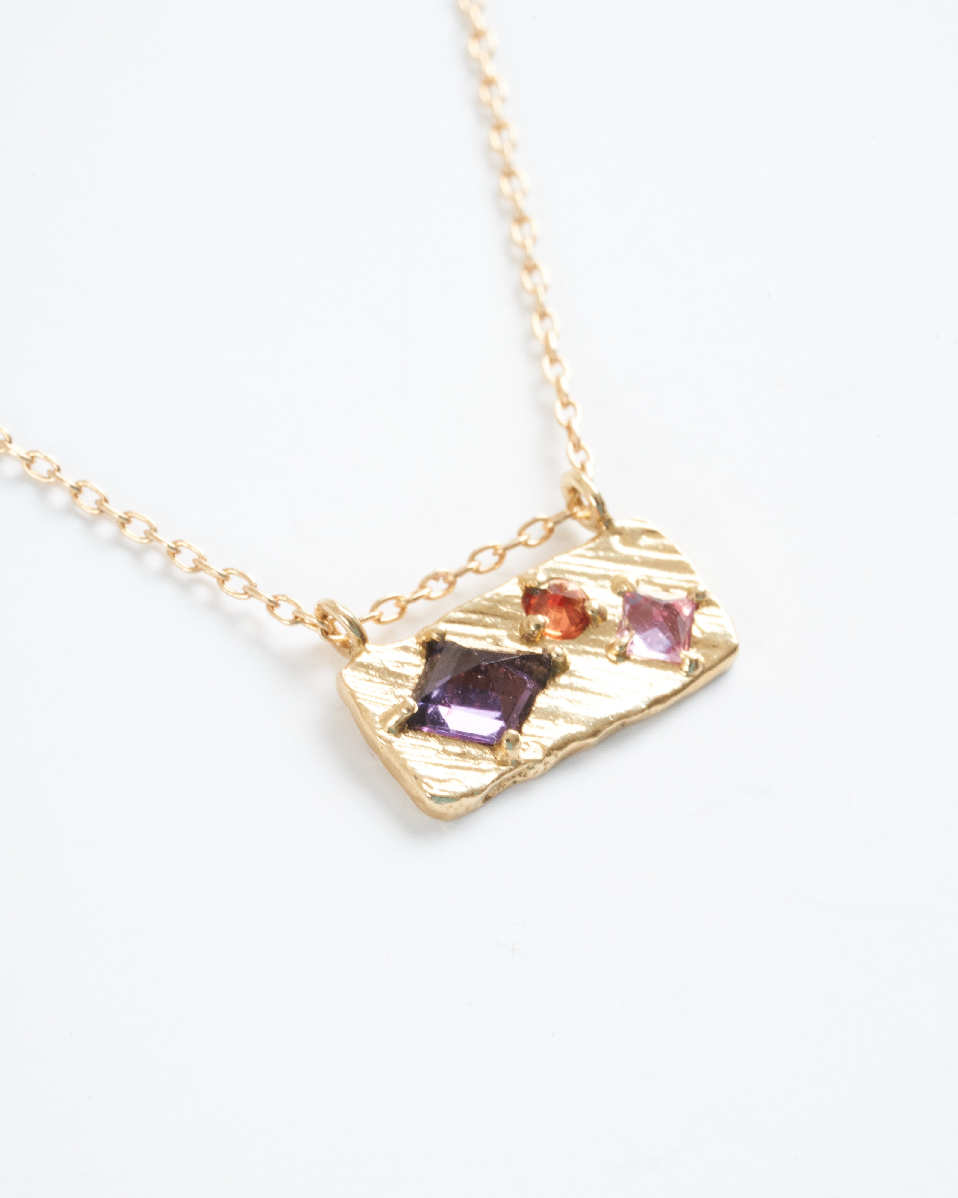 lio and linn, collage small necklace spinel - multi