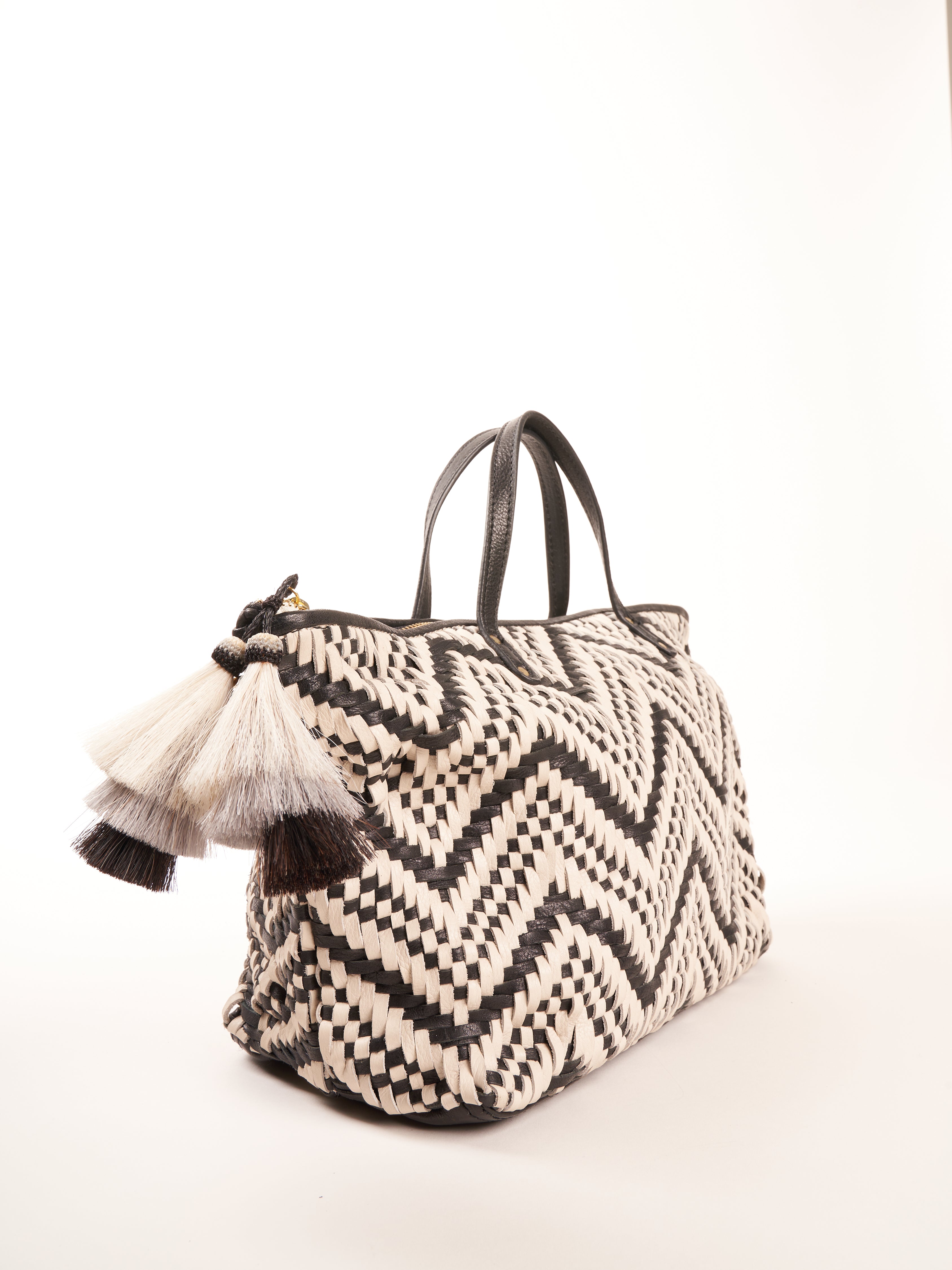 kempton and co, devon holdall - black & white