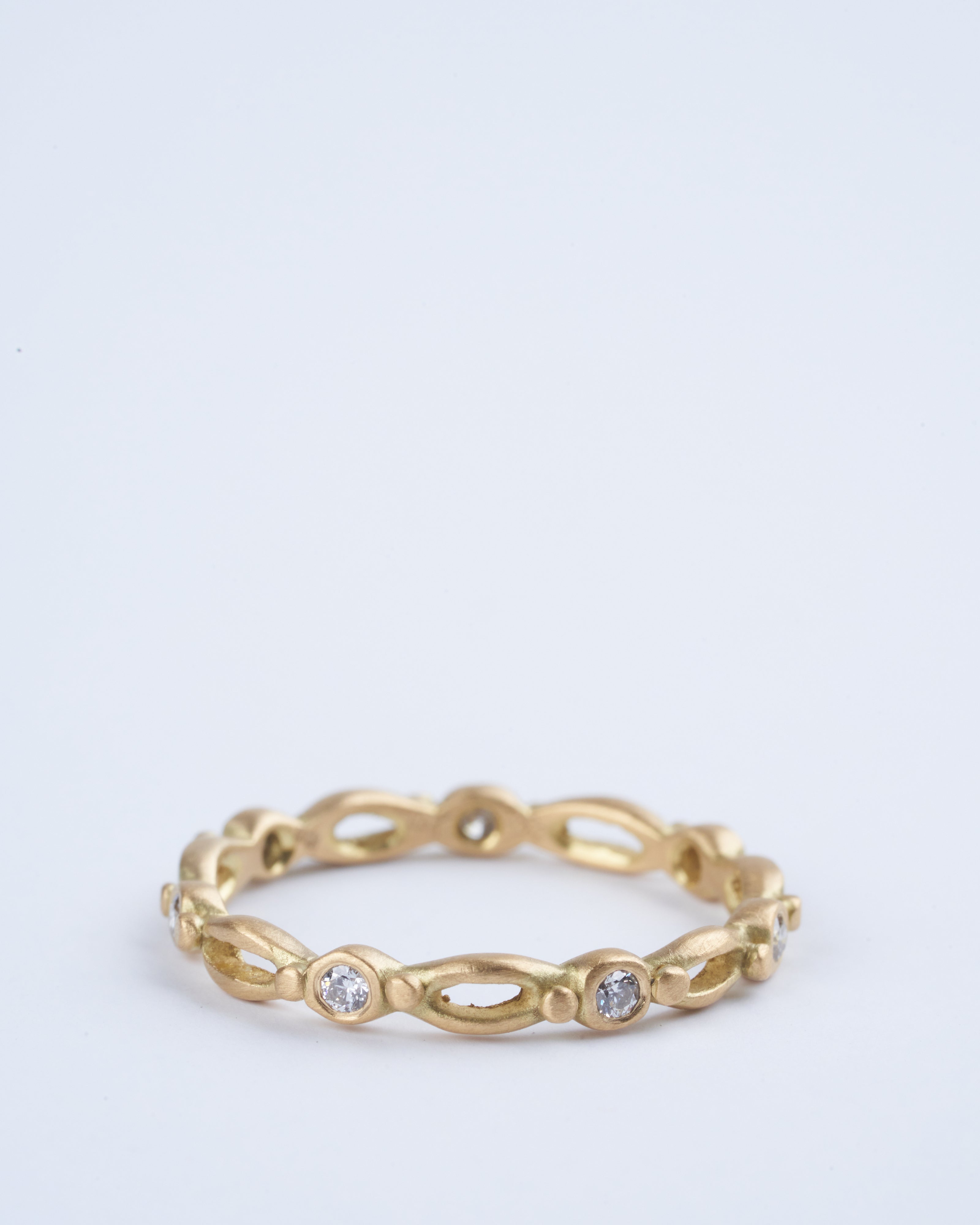 marian maurer, goddess small band with diamonds - 18k yellow gold