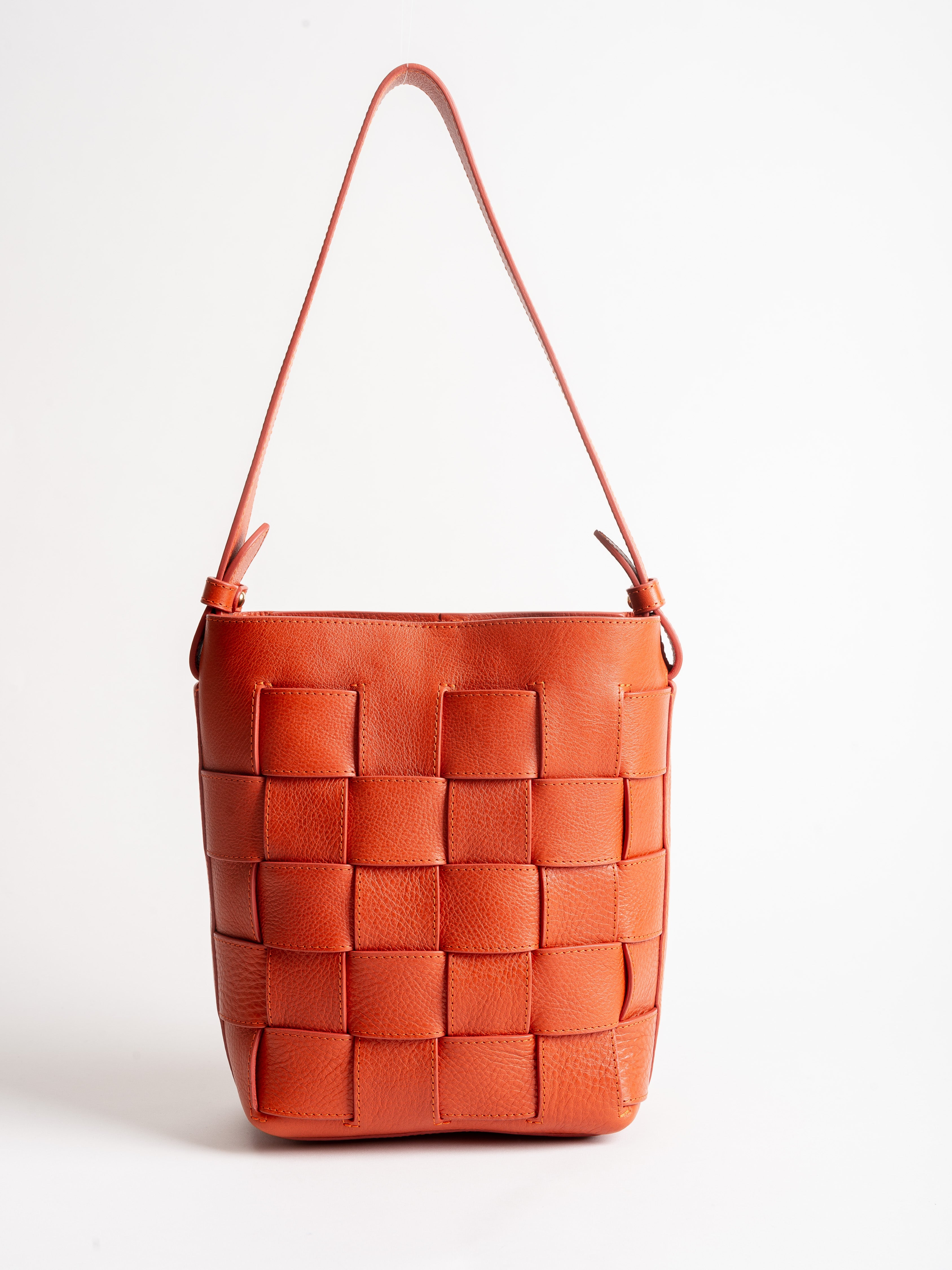 lotuff, mini woven bucket - orange