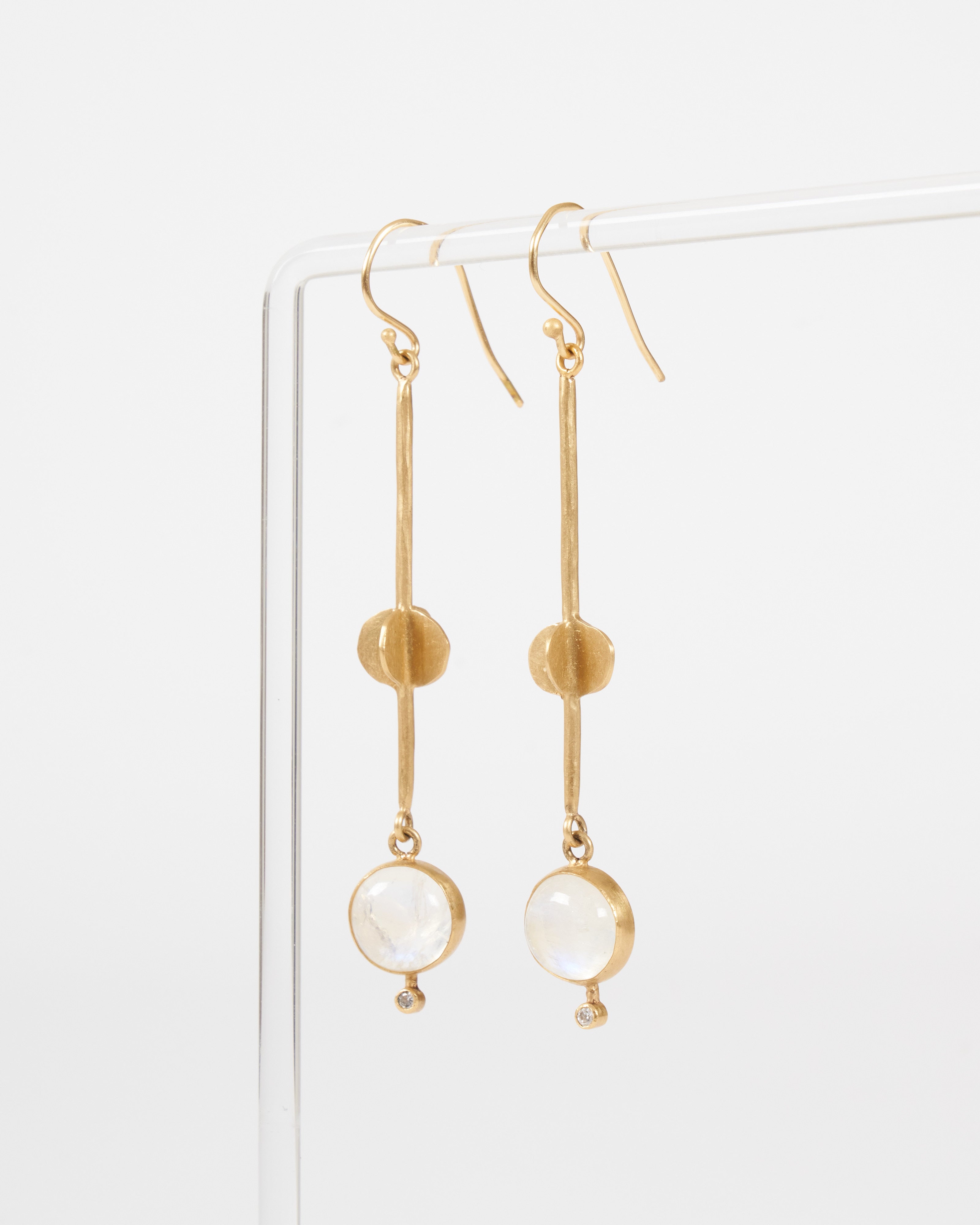 margery hirschey, moonstone circle earrings