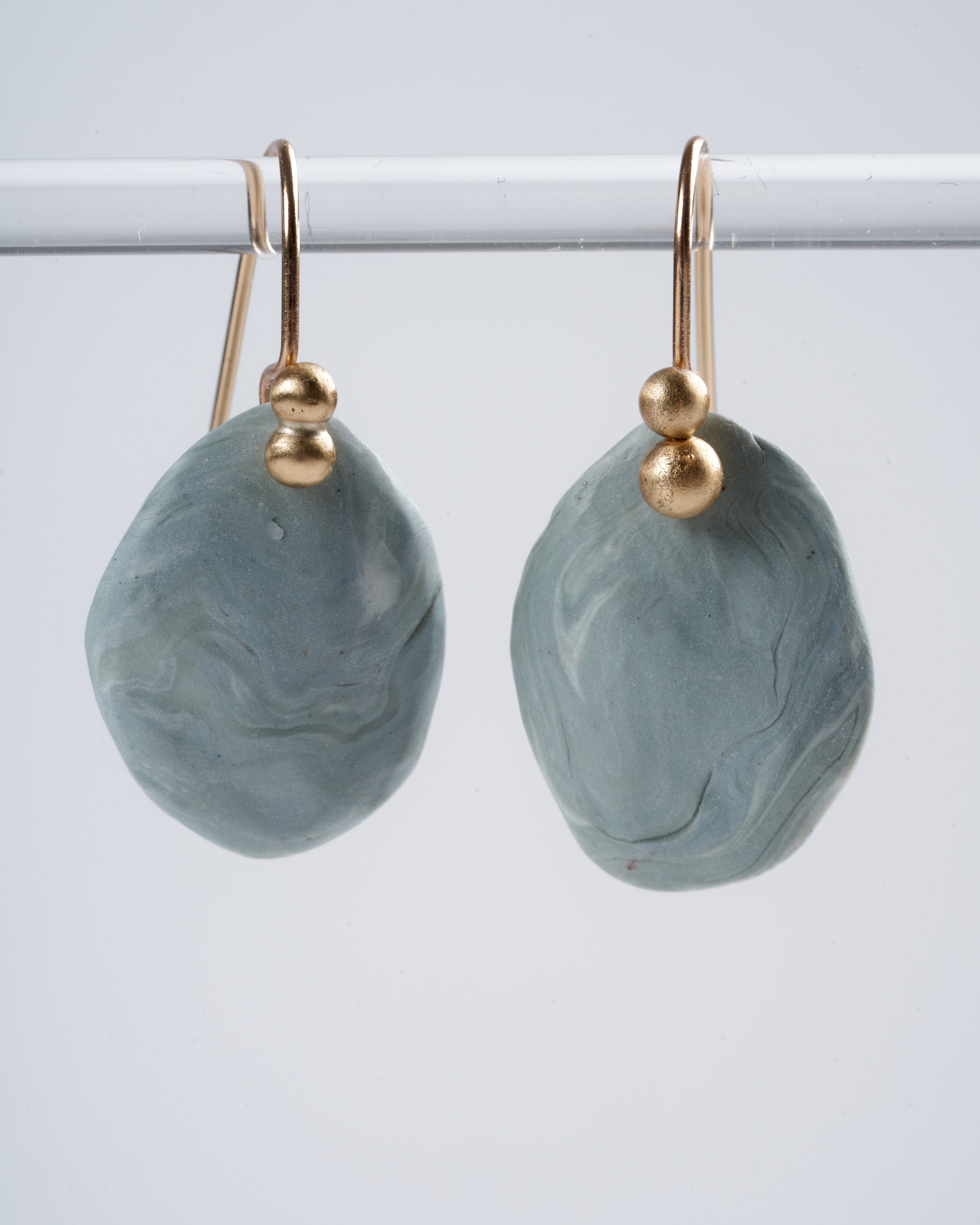 julie cohn designs, moss pebble clay earring - light blue