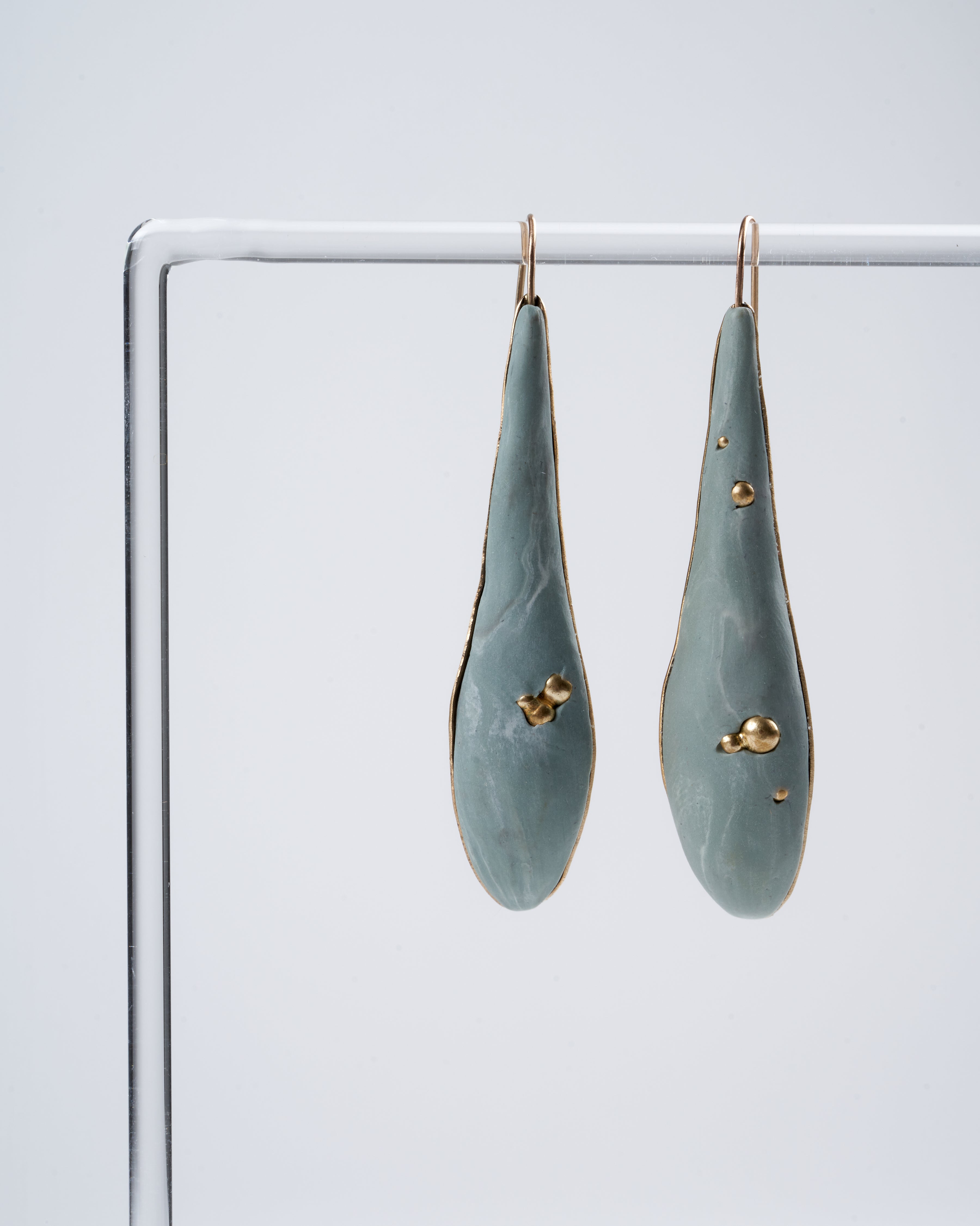 julie cohn designs, olive leaf clay earring - light blue