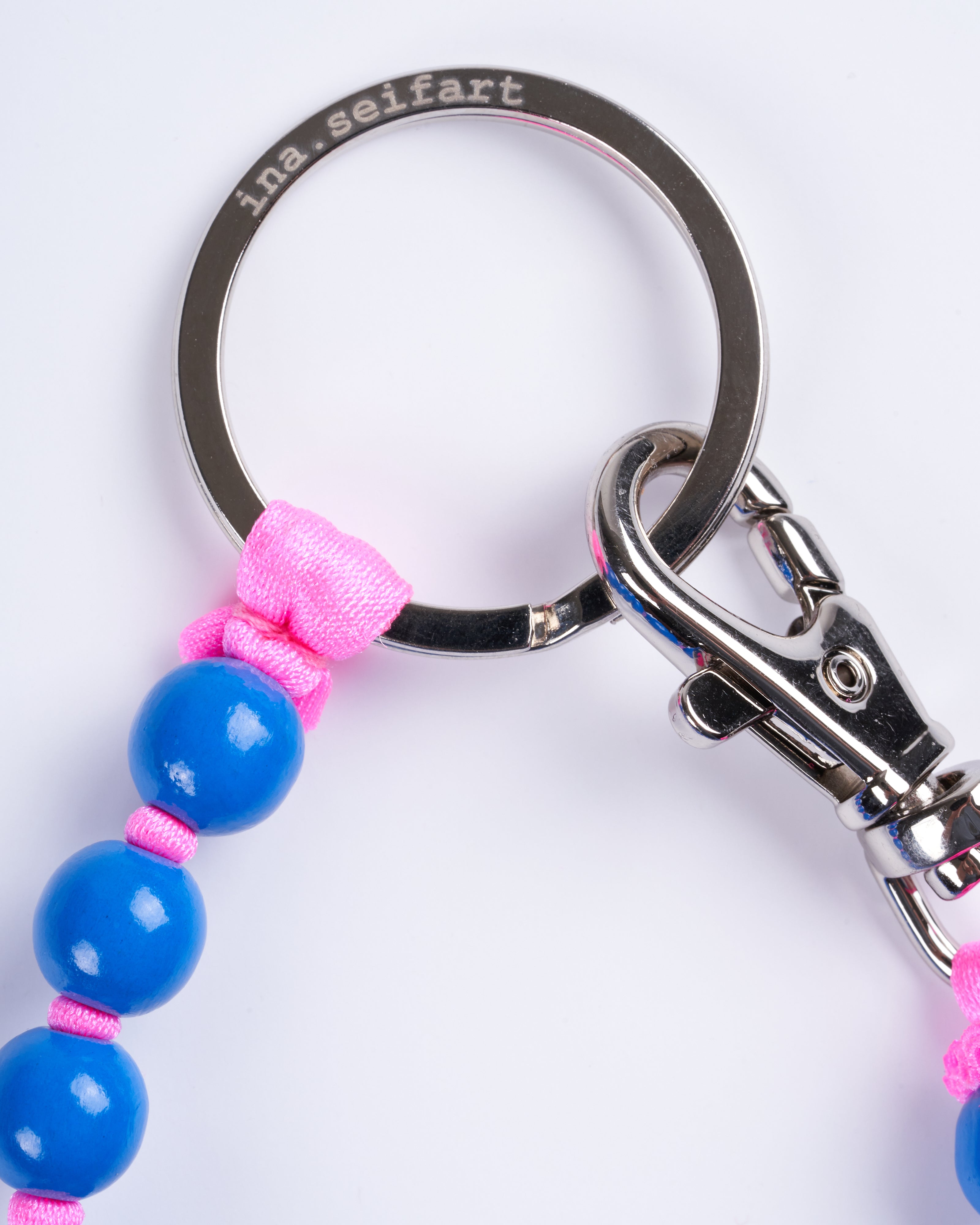 ina seifart, perlen short keyholder - blue-pink