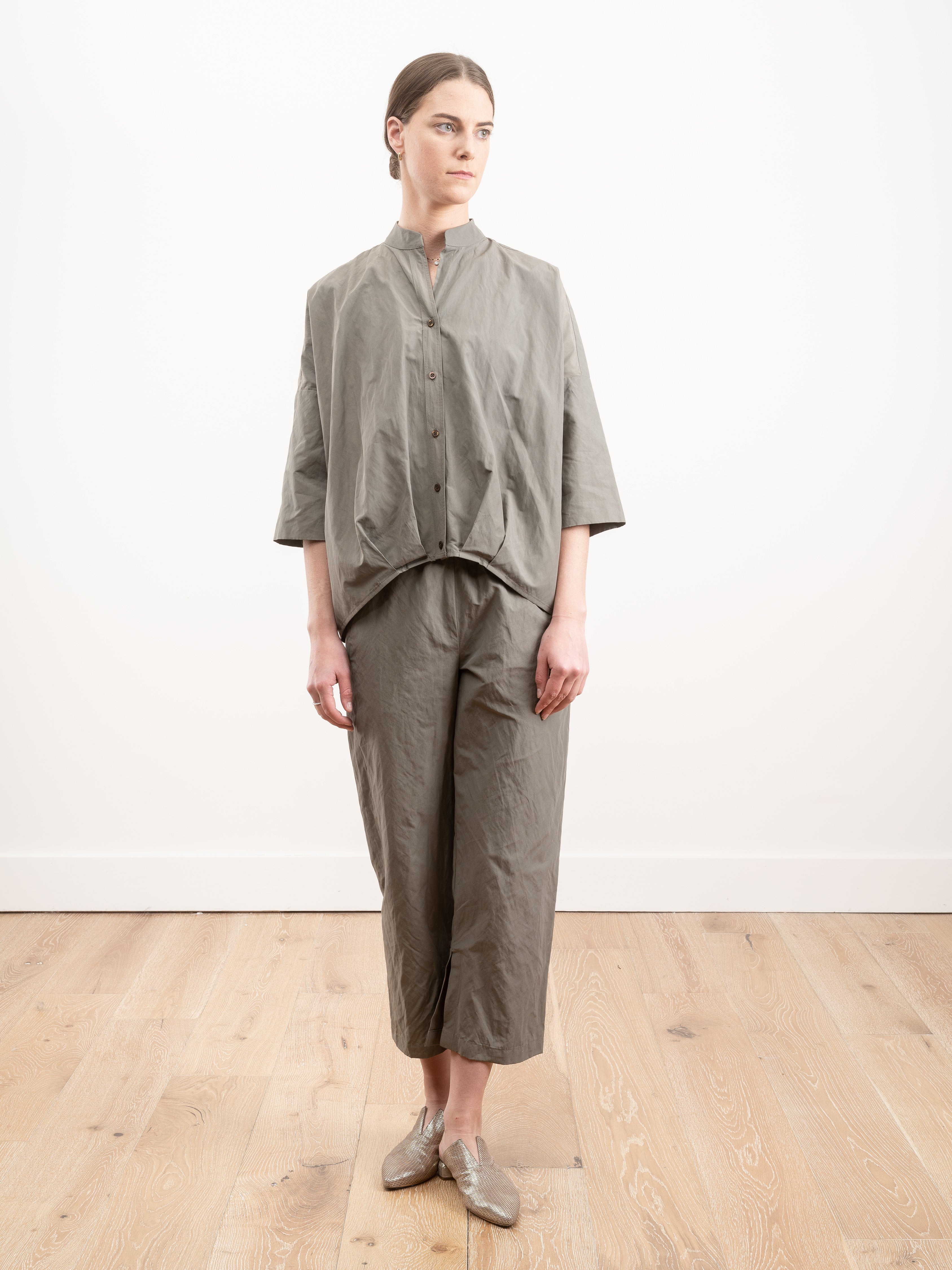 Kal Rieman, pleat hem kimono top - olive